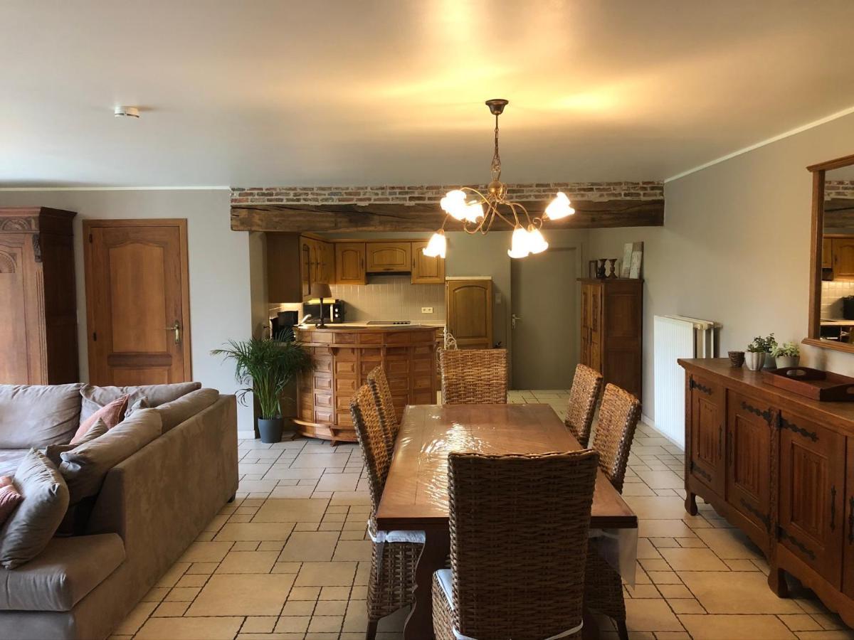 Au Coeur Des Collines, Charmette Villa Ellezelles Bagian luar foto