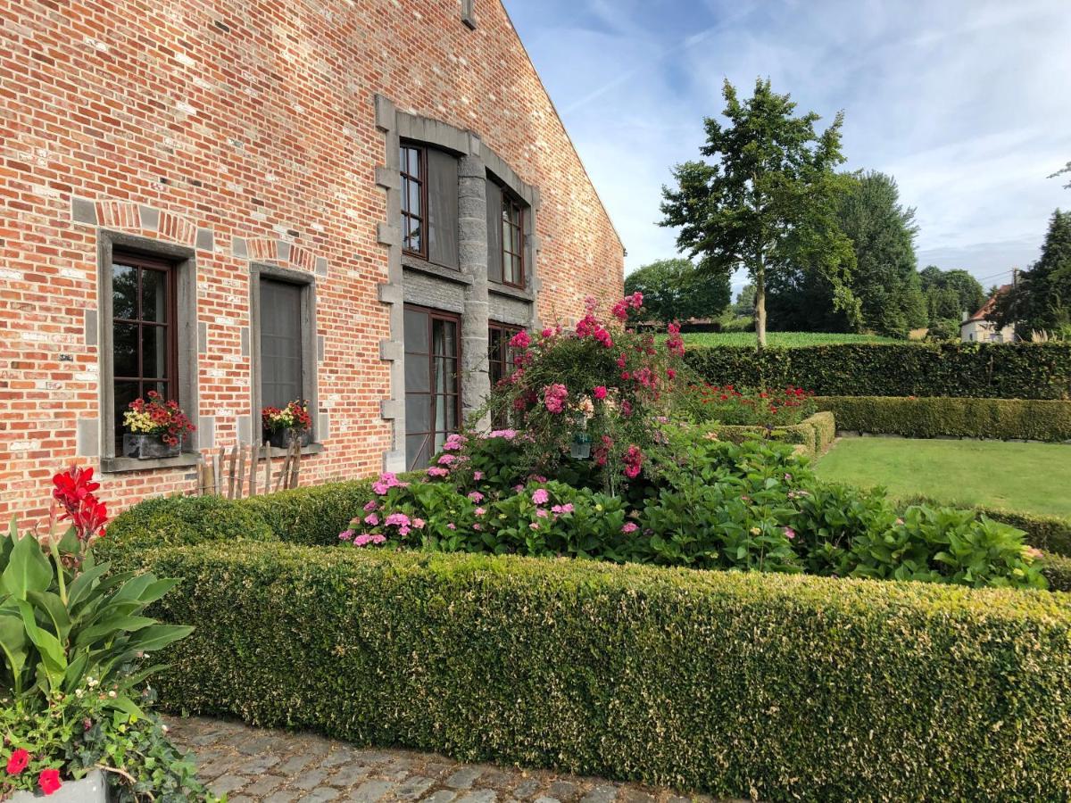 Au Coeur Des Collines, Charmette Villa Ellezelles Bagian luar foto